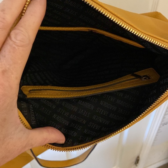 Steve Madden Purse - Picture 5 of 8